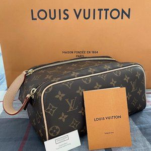 Louis Vuitton, Dopp Kit Toilet Pouch, Monogram Canvas